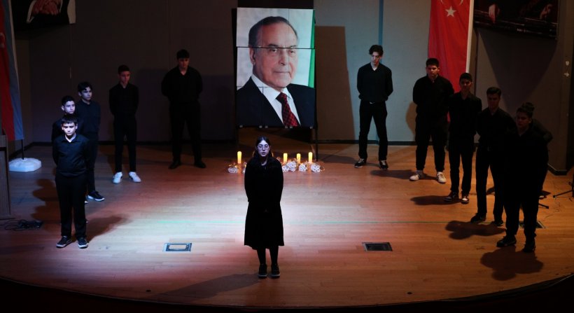 Aliyev Vefatının 22. Yılında Aliağa'da Anıldı