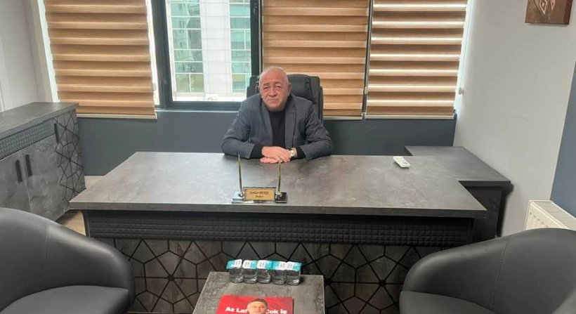 Seçimi Kaybeden Berk'e, ALBEST Ödülü